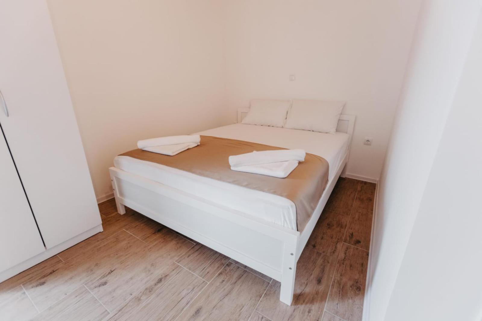 Nevesinje Apartmani Rosa מראה חיצוני תמונה