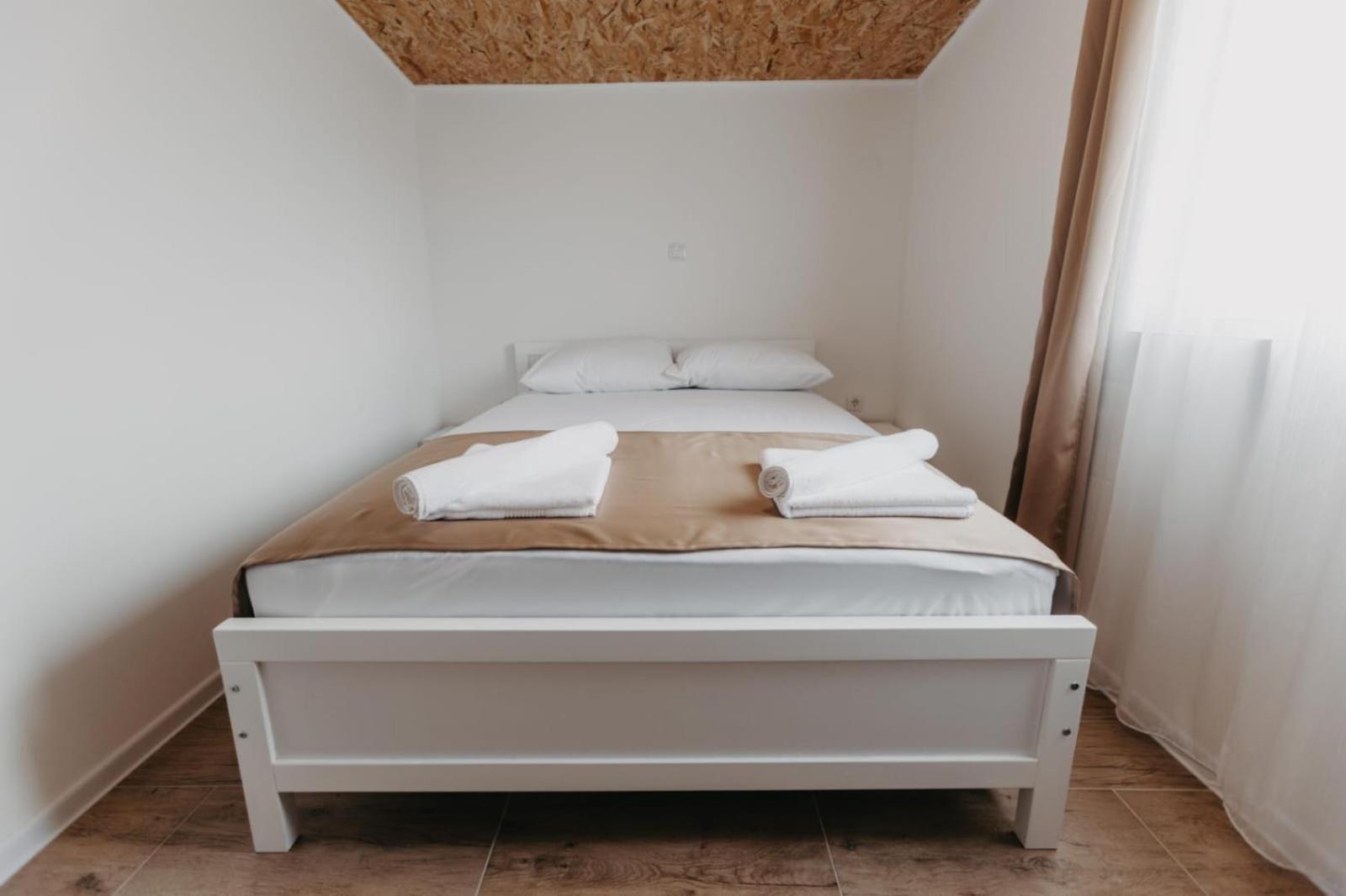 Nevesinje Apartmani Rosa מראה חיצוני תמונה